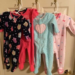 (4) 9 month fleece zip sleepers absorba
